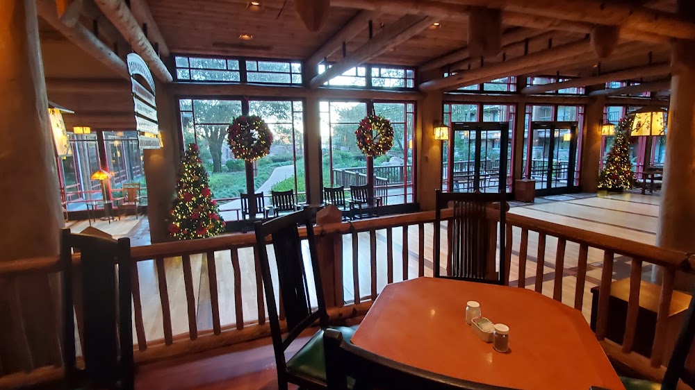 Whispering Canyon Cafe